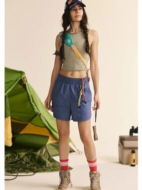9104. Free People Prime Time Solid Shorts